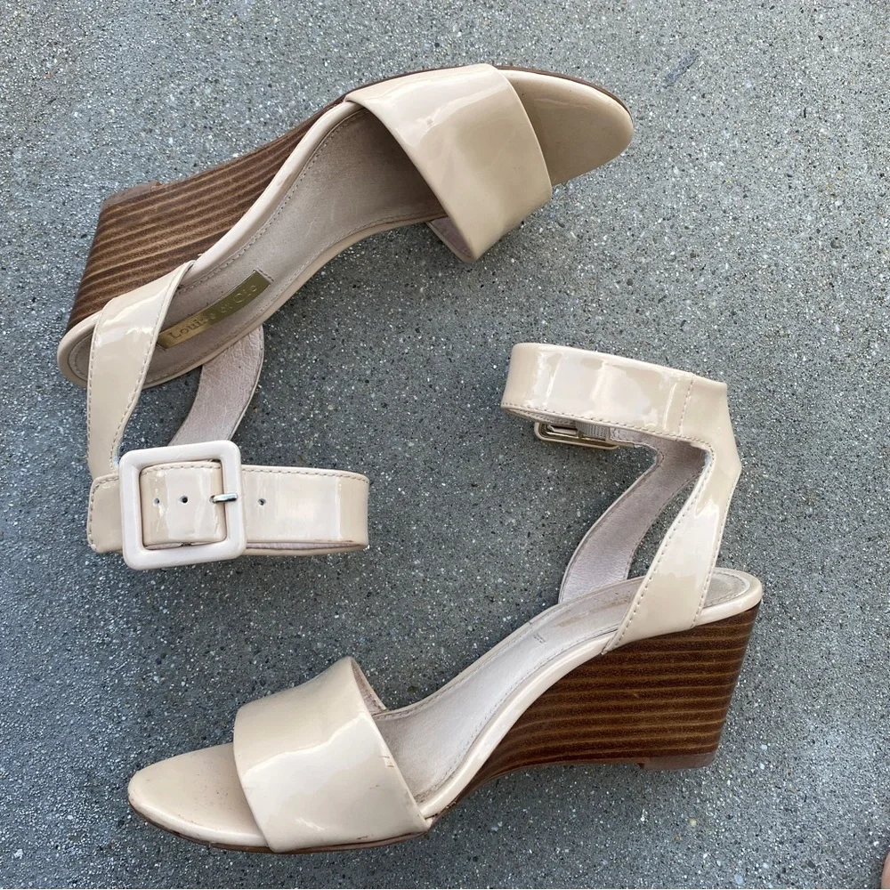 Louise et Cie Women's Punya Wedge heels heeled Sandals Odessa Patent Leather 4.5
